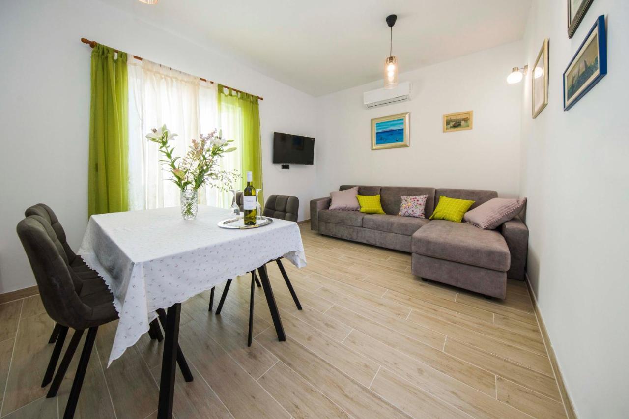 Ve & Ki Apartment Podstrana Exterior photo